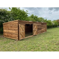  Double Stable & Tack Room 36ft x 12ft