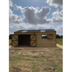  Standard Stables 24ft x 12ft