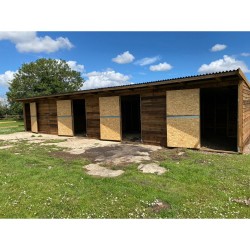  Standard Stables 48ft x 12ft