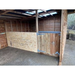  Internal Stables & Storage 24ft x 12ft