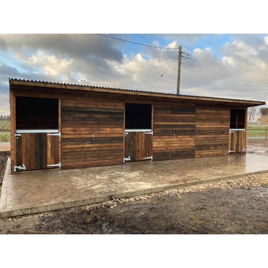 36ft x 12ft Standard Stables